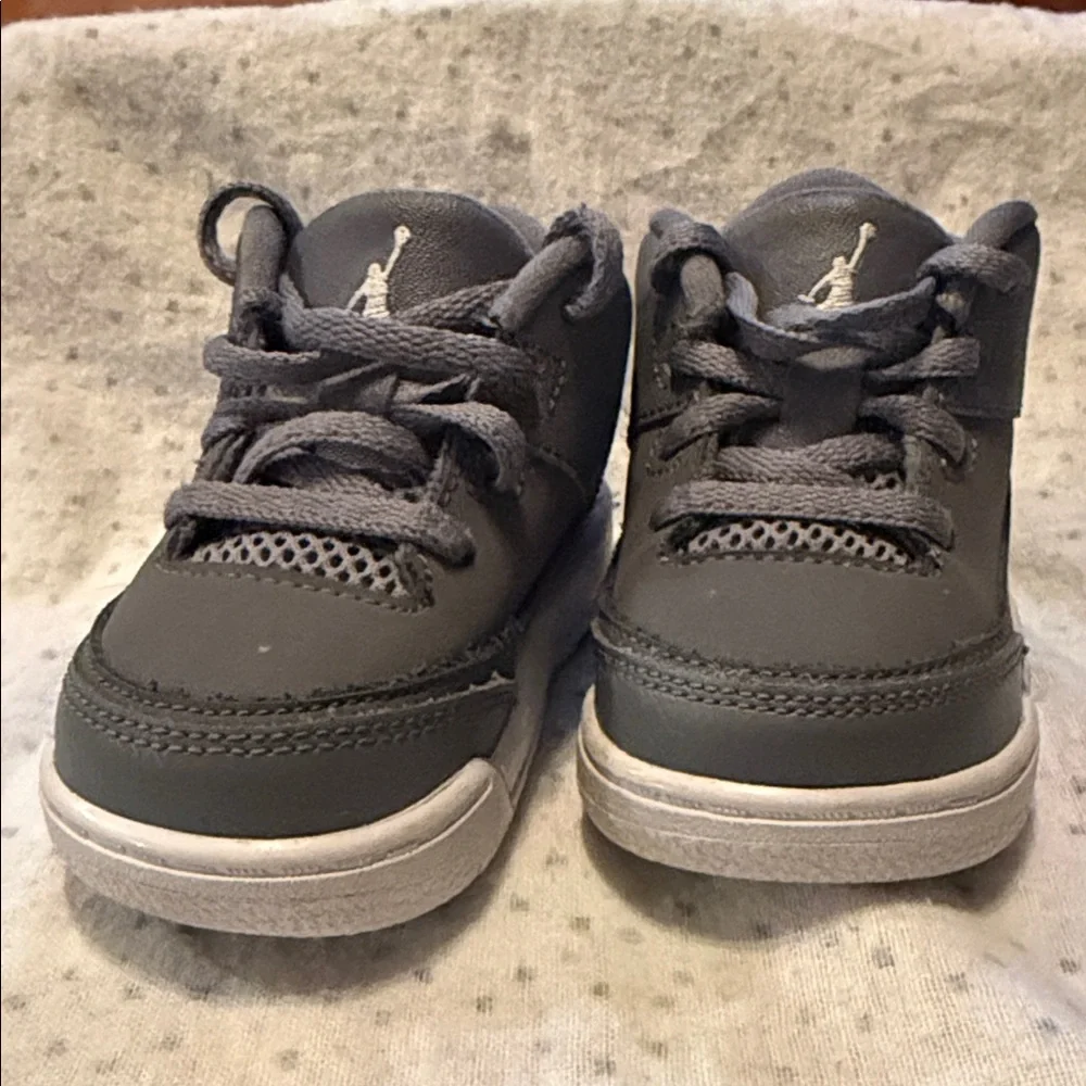 Jordan Flight Origin 3 size 4C toddler